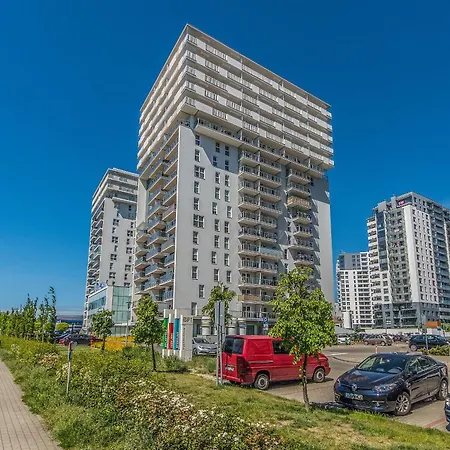 Glow Apartments, Cztery Oceany